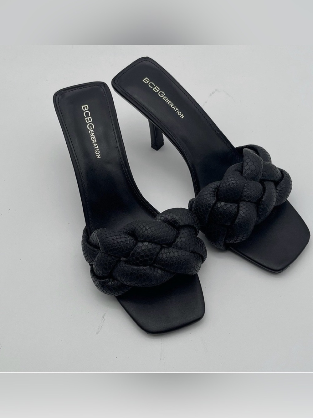 Bcbgeneration Marlino Black Embossed Woven Strap Square Toe Heels Women's 8.5